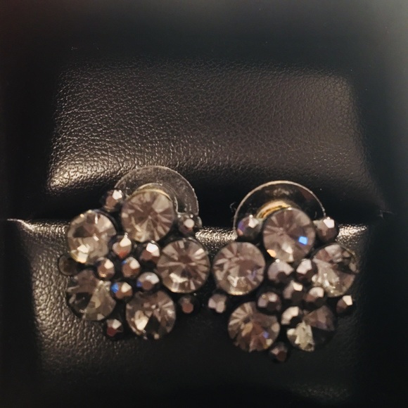 Grey Gem Earrings - Picture 1 of 2